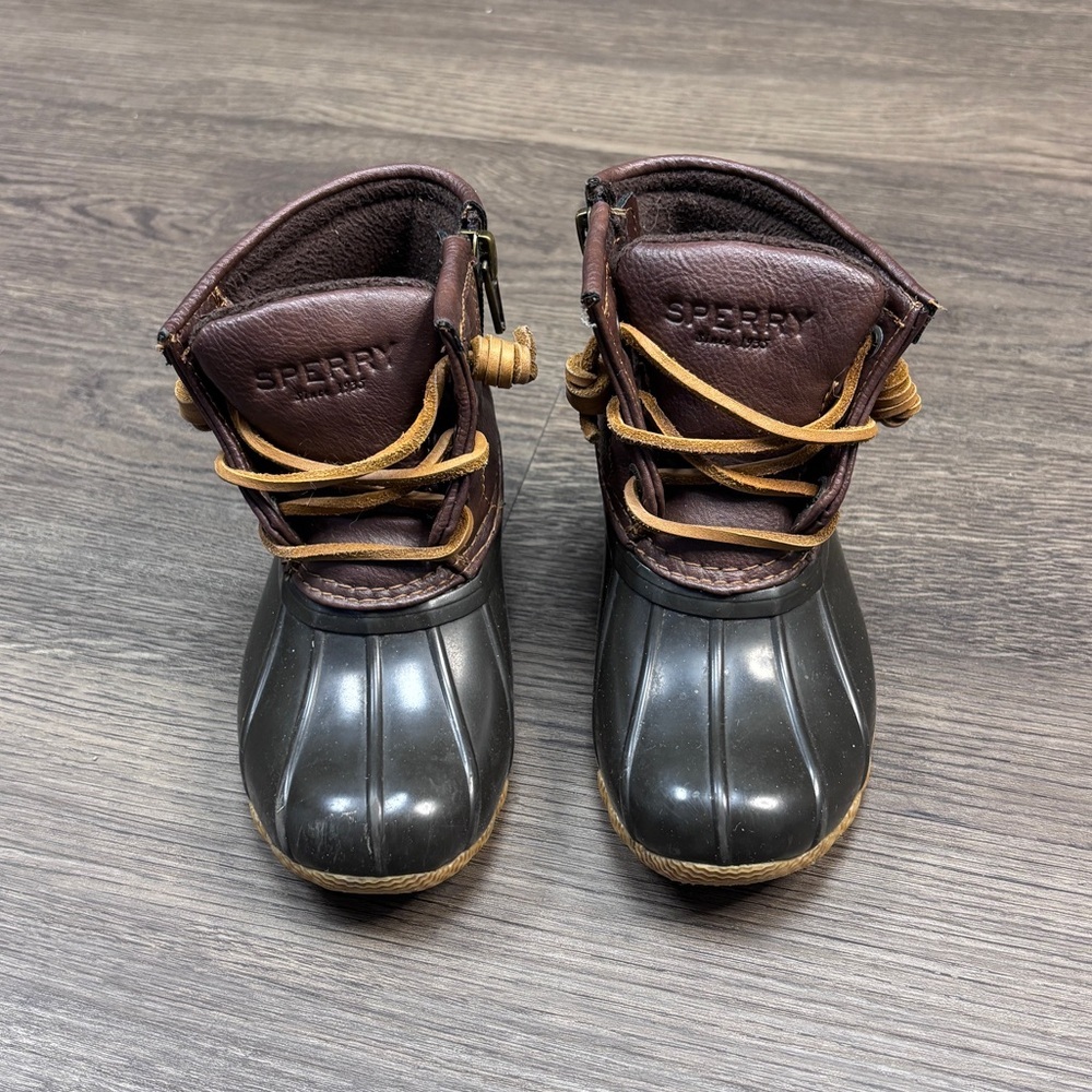 Sperry Dark Brown Girls Sz 8M Saltwater Boots, EUC.